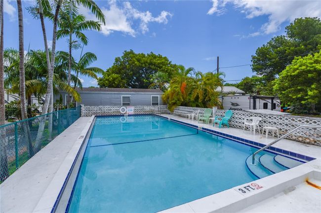 29859 Overseas Hwy, House other with 1 bedrooms, 1 bathrooms and null parking in Big Pine Key FL | Image 15
