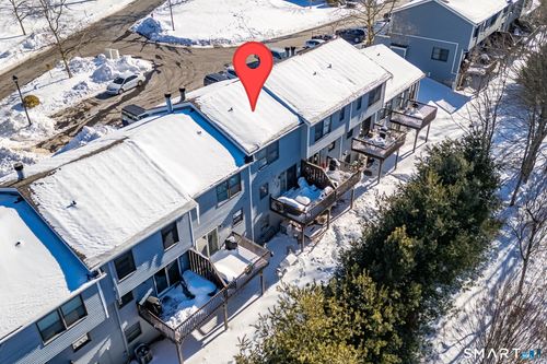 104-104 Lake Vista Dr, East Hampton, CT, 06424-1600 | Card Image