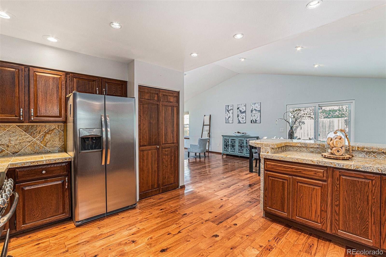 Niagara Way, Centennial, CO 80112