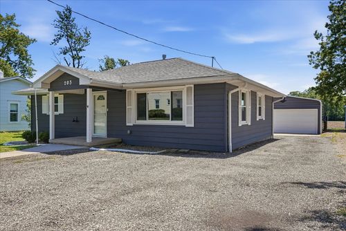 205 E Sullivan, Heyworth, IL, 61745-9227 | Card Image