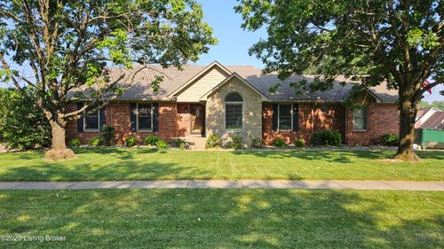 8113 Rome Beauty Way, Louisville, KY, 40228-2240 | Card Image