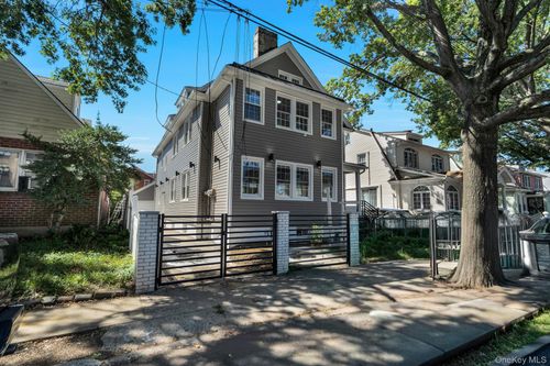 9264 Springfield Boulevard, New York, NY, 11428 | Card Image