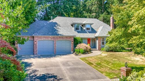 4915 Eagle Creek Ln, Gig Harbor, WA, 98335-8346 | Card Image