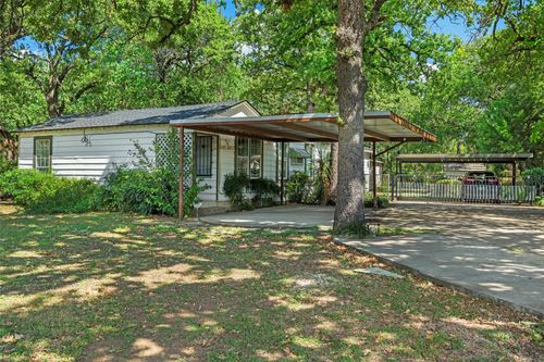 5325 Trentman St, Fort Worth, TX, 76119-6134 | Card Image
