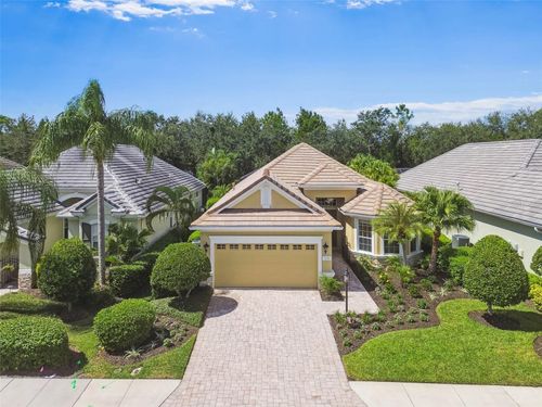7406 Lake Forest Gln, LAKEWOOD RANCH, FL, 34202-7928 | Card Image