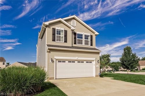 10412 Redbud Dr, Aurora, OH, 44202-5206 | Card Image