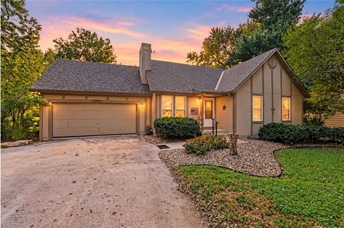 17405 Montgall Dr, Belton, MO, 64012-2849 | Card Image