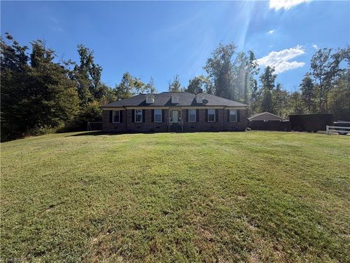 1125 Adams Ridge Rd, Walnut Cove, NC, 27052-7601 | Card Image