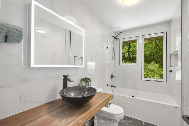30 Todholm Dr, House other with 4 bedrooms, 3 bathrooms and 10 parking in Port Carling ON | Image 11