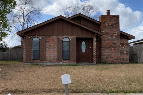 7548 Briarwood Dr, New Orleans, LA, 70128-1502 | Card Image