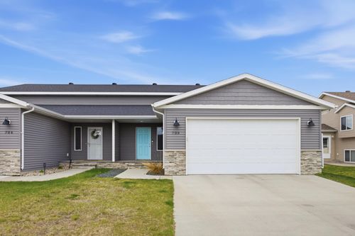 708 3rd Ave Ne, Dilworth, MN, 56529-2110 | Card Image