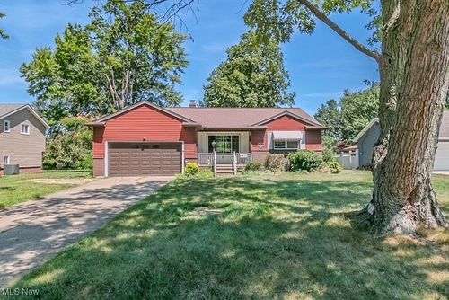 5485 Kenbridge Dr, Highland Heights, OH, 44143-1932 | Card Image