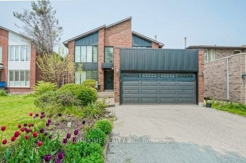 18 Brookshire Cir, Thornhill, ON, L3T7A9 | Card Image