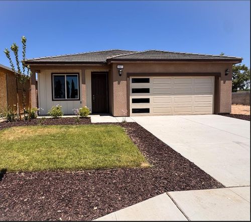 467 W Gibson Ave, Clovis, CA, 93612-7616 | Card Image