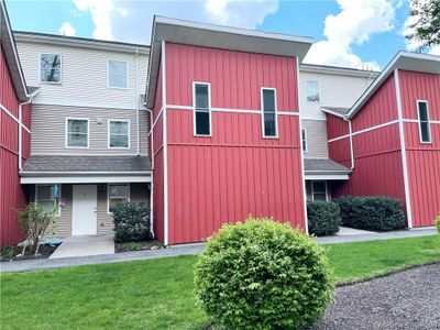 APT-4-7 - 23 Scuppo Road, Condo with 2 bedrooms, 1 bathrooms and 1 parking in Danbury CT | Image 1