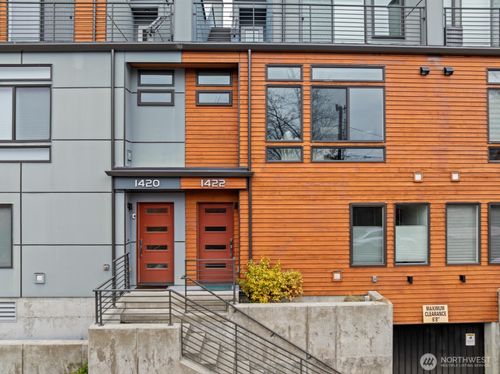 1422 E Cherry St, Seattle, WA, 98122-4505 | Card Image