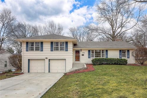 8025 Tomahawk Rd, Prairie Village, KS, 66208-4846 | Card Image