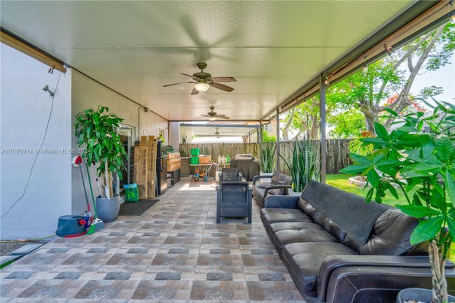 13688 Sw 264 Th Ter, House other with 4 bedrooms, 3 bathrooms and null parking in Homestead FL | Image 10