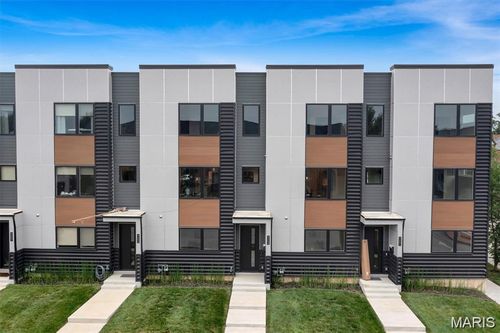 513 Whittier St, Saint Louis, MO, 63108-3015 | Card Image