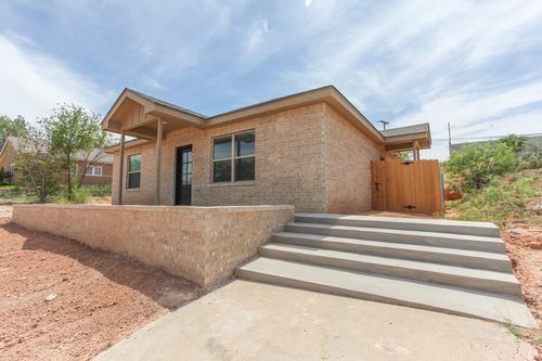 1202 S Main St, Big Spring, TX, 79720-4333 | Card Image