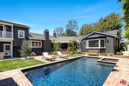934 Amalfi Dr, Pacific Palisades, CA, 90272-4043 | Card Image