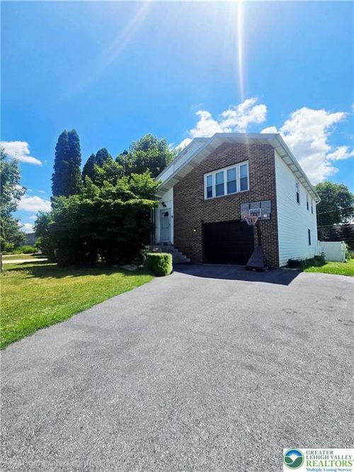 816 E Lexington St, ALLENTOWN, PA, 18103-3577 | Card Image