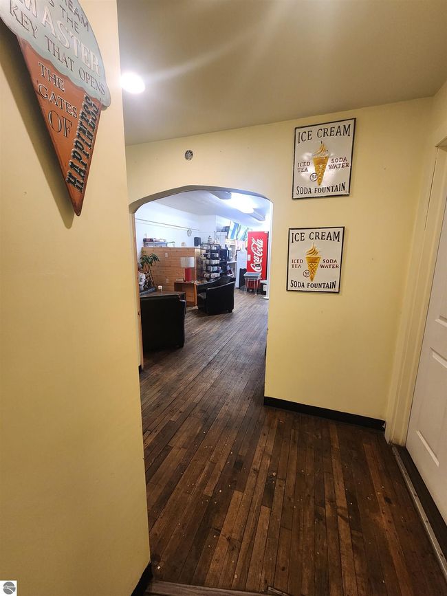 433 Main St, Home with 0 bedrooms, 0 bathrooms and null parking in Frankfort MI | Image 22