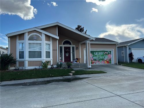 19842 Emerald Creek Dr, Santa Clarita, CA, 91351-5765 | Card Image