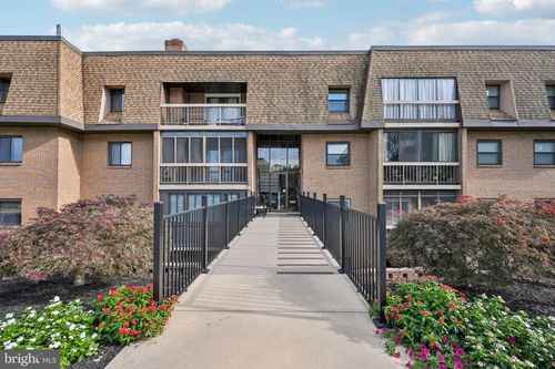 5426 Valley Green Dr, WILMINGTON, DE, 19808-3570 | Card Image