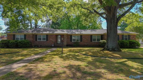 2301 Fleetwood Drive Se, Decatur, AL, 35601 | Card Image