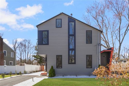 34 Boyce Ave, Barrington, RI, 02806-2617 | Card Image