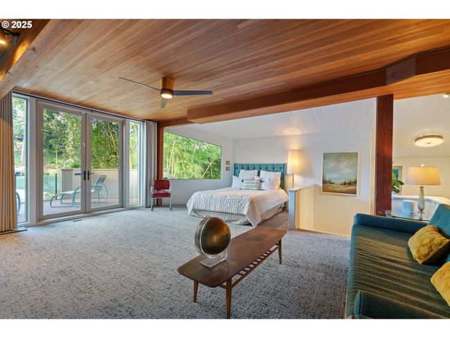 1115 Lake Front Rd, House other with 4 bedrooms, 4 bathrooms and 2 parking in Lake Oswego OR | Image 32
