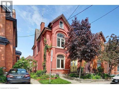 102 Grant Ave, Hamilton, ON, L8N2X7 | Card Image