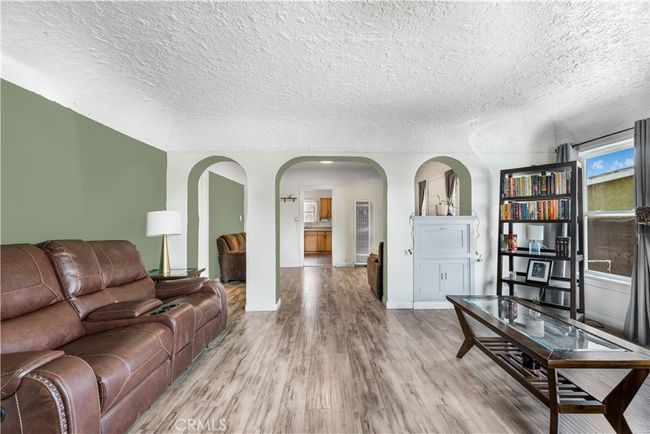 614 N Spring Ave, House other with 2 bedrooms, 1 bathrooms and 1 parking in Compton CA | Image 9