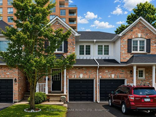 2b-51 Northern Heights Dr, Richmond Hill, ON, L4B4C9 | Card Image
