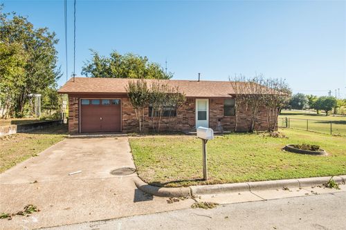 712 N Keith St, Granbury, TX, 76048-1629 | Card Image