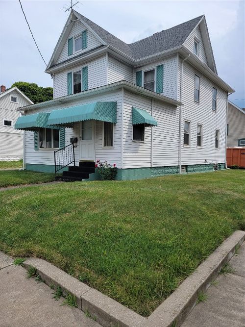 2925 Cherry St, Erie, PA, 16508-1746 | Card Image
