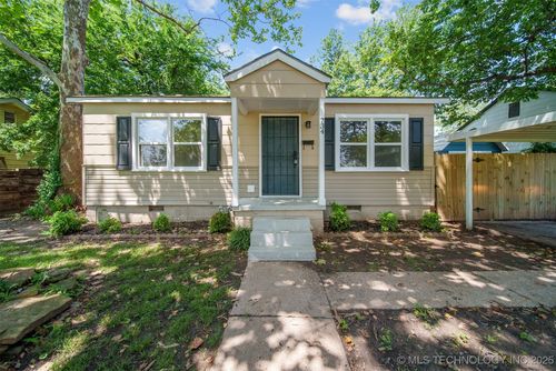 734 Norwood Ave, Tulsa, OK, 74112-3136 | Card Image