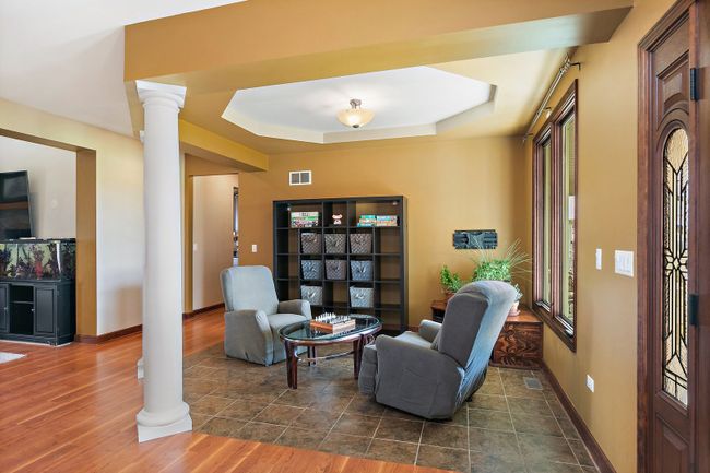 550 Maplewood Rd, House other with 6 bedrooms, 6 bathrooms and 3 parking in Somonauk IL | Image 6