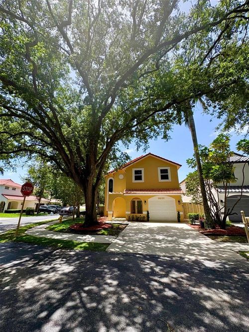 9833 Nw 5th Ct, Plantation, FL, 33324-7039 | Card Image