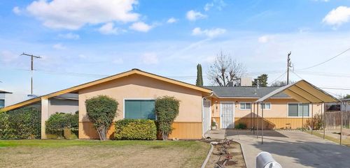 3942 W Vassar Ave, Visalia, CA, 93277-3944 | Card Image