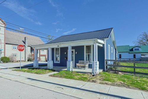 396 Gay St, Williamsburg, OH, 45176 | Card Image