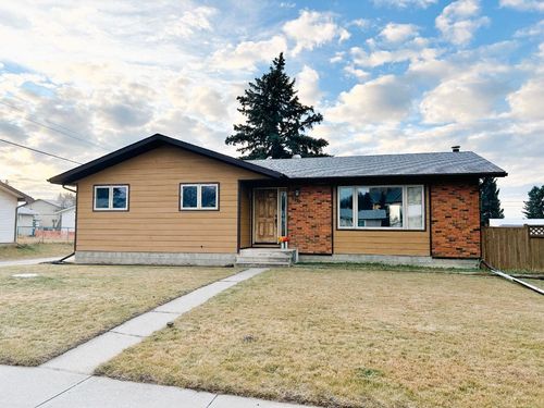 5411 51 Ave, Rocky Mountain House, AB, T4T1E8 | Card Image