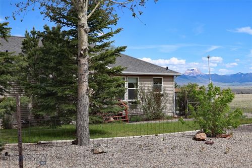155 Two Bumps Rd, Ennis, MT, 59729-9162 | Card Image
