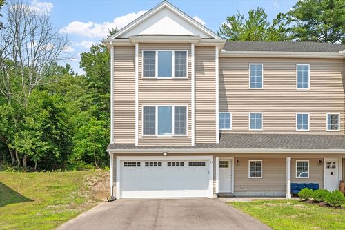 41-41 Pouts Ln, Uxbridge, MA, 01569-2182 | Card Image