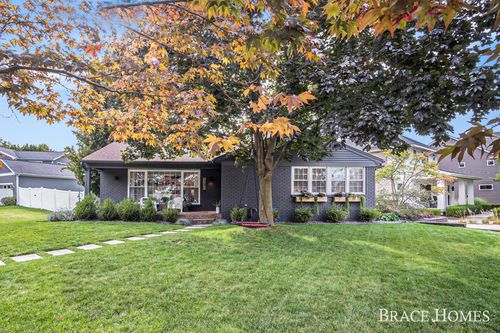 2242 Lake Dr, East Grand Rapids, MI, 49506-3035 | Card Image