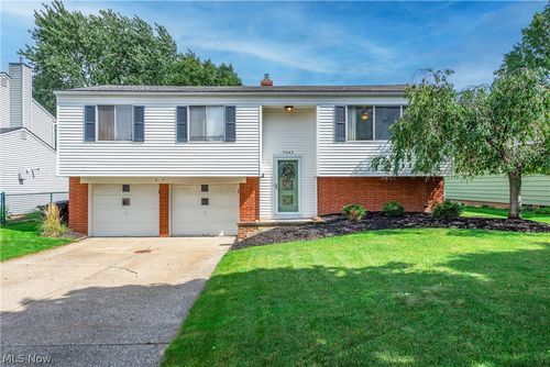 7434 Key West Dr, Cleveland, OH, 44134 | Card Image