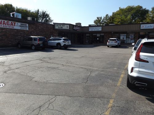 1502 N Elmhurst Rd, Mount Prospect, IL, 60056-1011 | Card Image