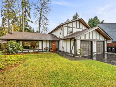 2576 Byron Rd, House other with 3 bedrooms, 2 bathrooms and 6 parking in North Vancouver BC | Image 1