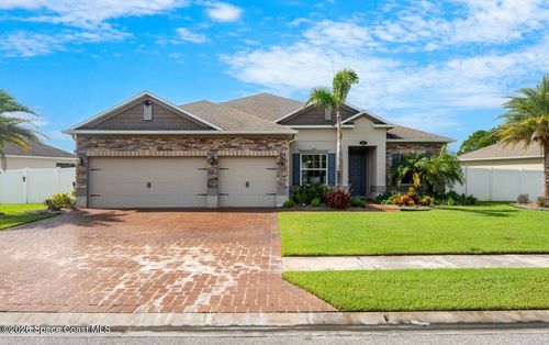 227 Norwich St, Merritt Island, FL, 32953-8211 | Card Image